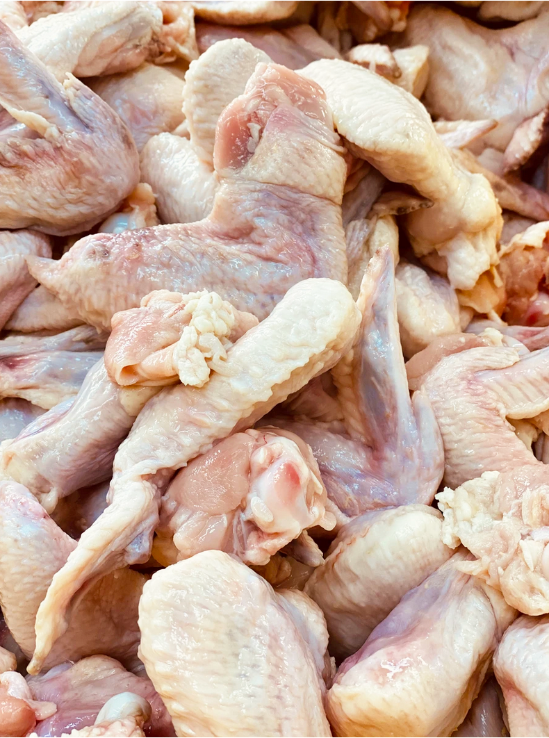 https://www.espositosmeats.com/cdn/shop/products/Chicken-Wings-Philadelphia-Esposito_s-Meats_790x.png?v=1591483103